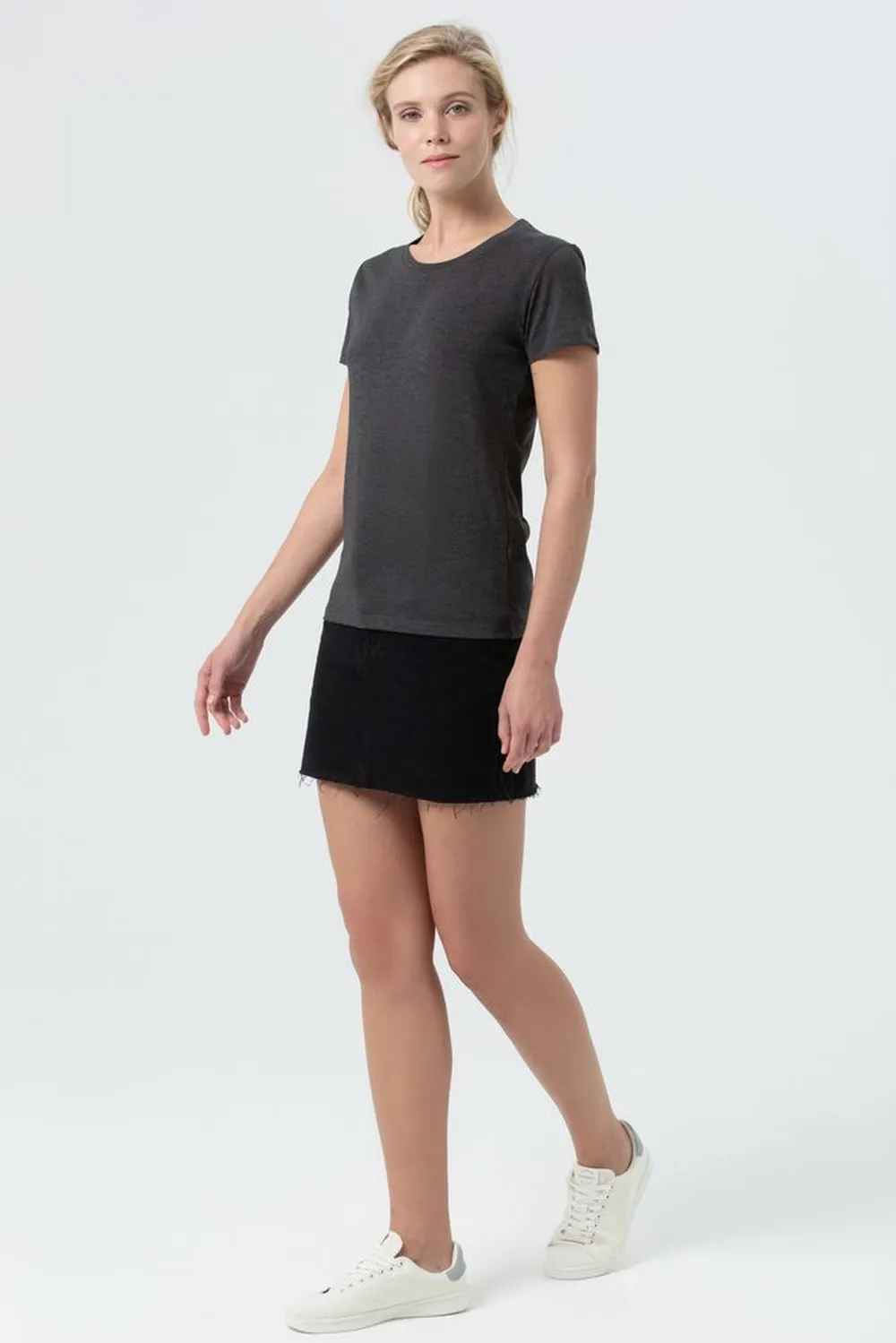 Футболка женская Regent Fit Women, черный меланж заказать онлайн с вашим дизайном на заказ в Москве и области
