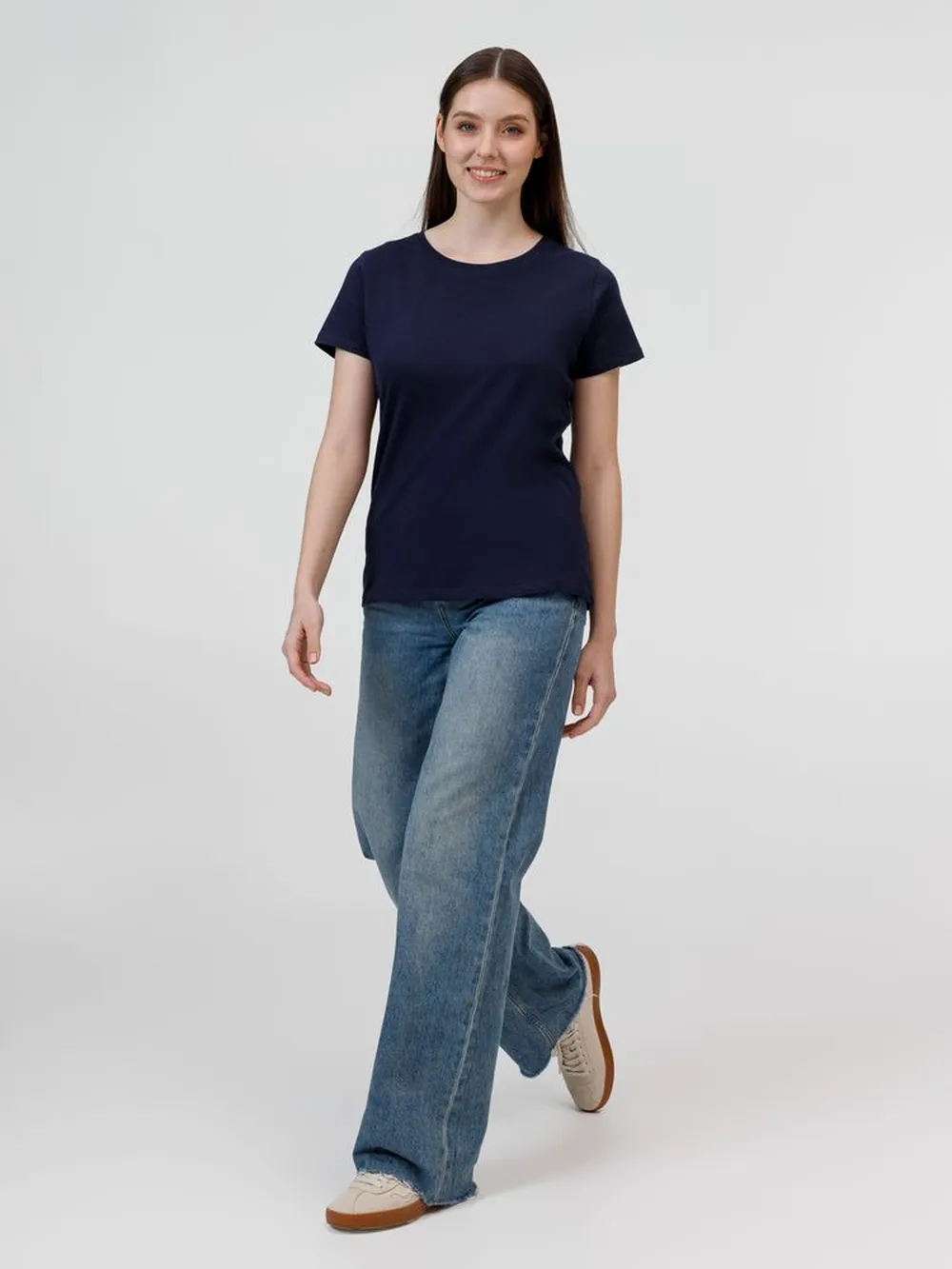 Футболка женская E150, зеленая заказать онлайн с вашим дизайном на заказ в Москве и области