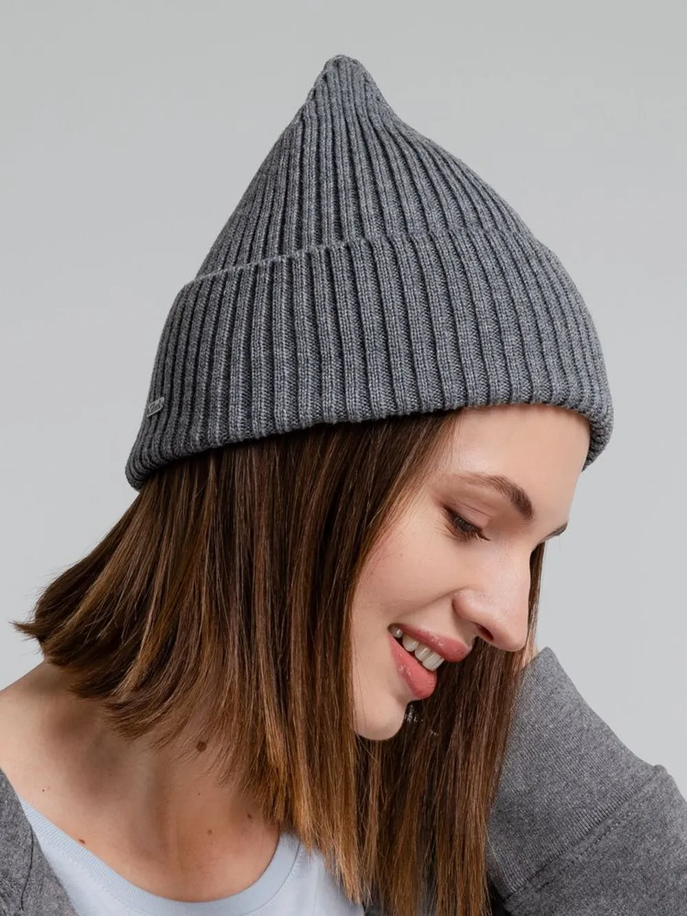 Шапка Stout, серый меланж заказать онлайн с вашим дизайном на заказ в Москве и области