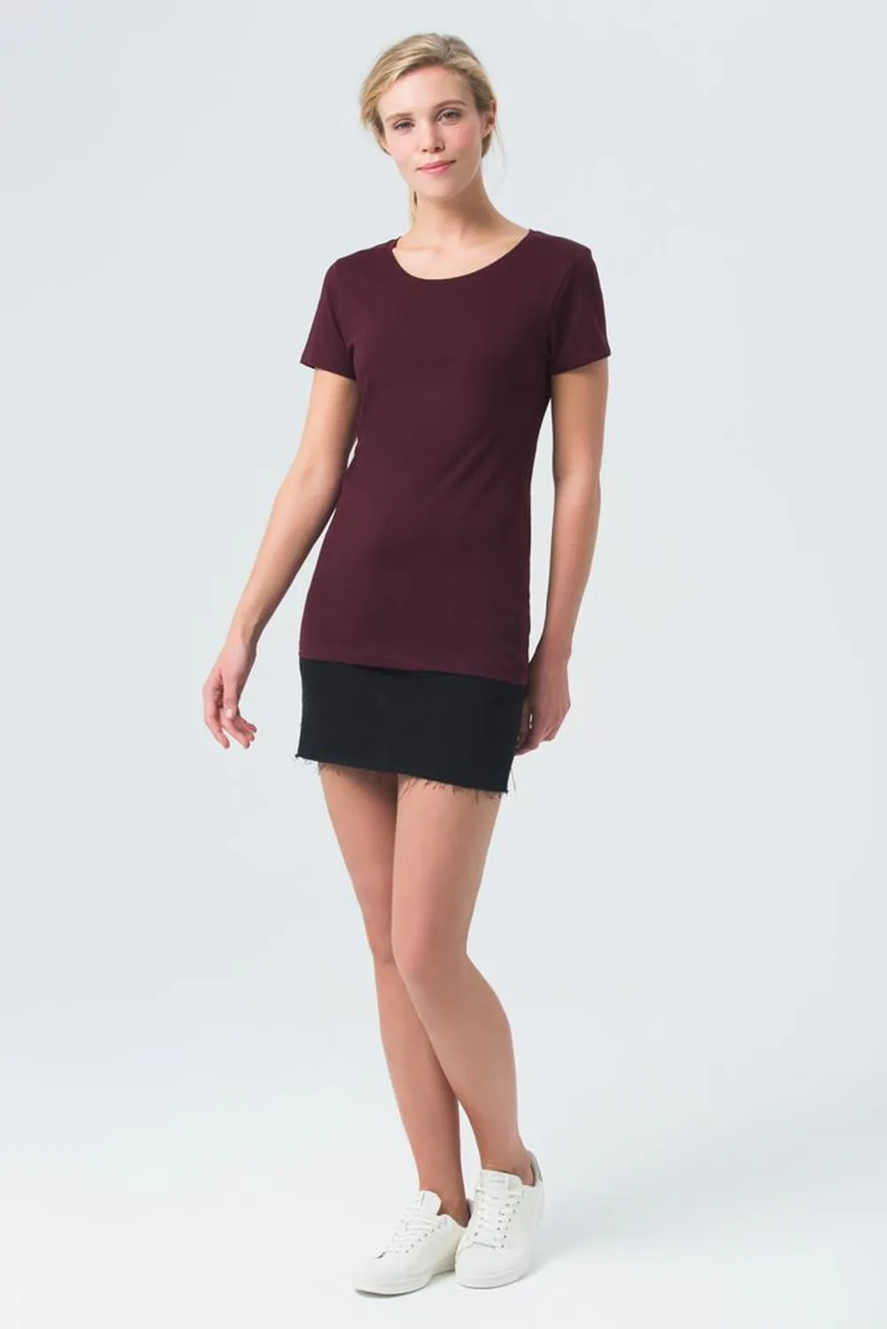 Футболка женская Martin Women, бордовая заказать онлайн с вашим дизайном на заказ в Москве и области