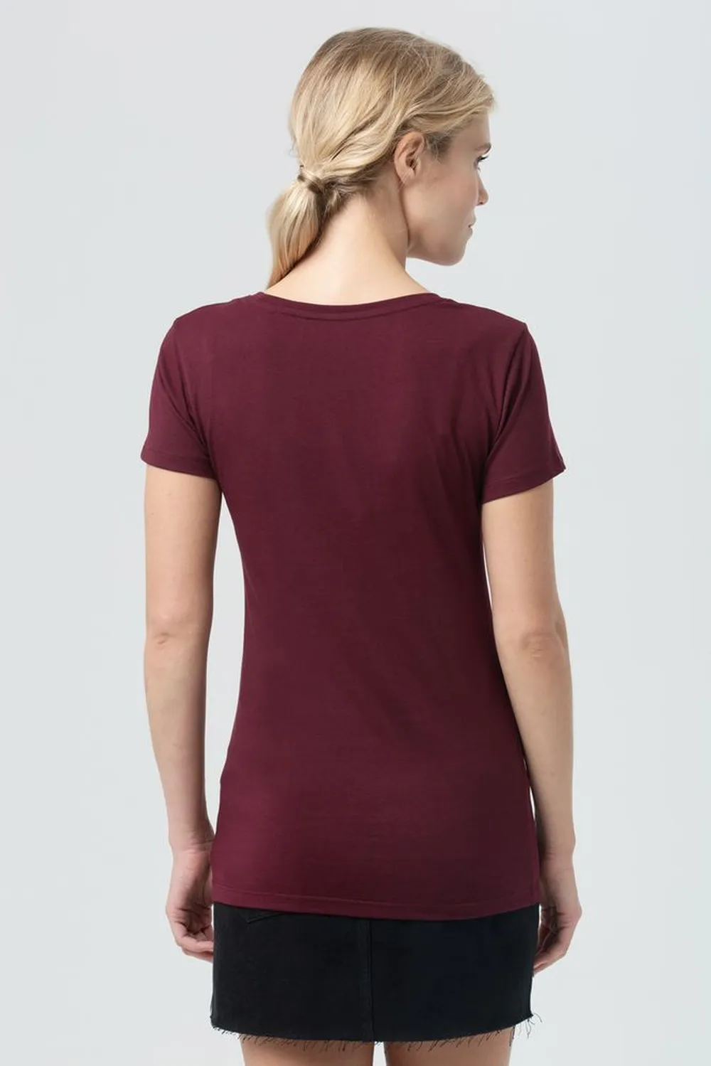 Футболка женская Martin Women, бордовая заказать онлайн с вашим дизайном на заказ в Москве и области