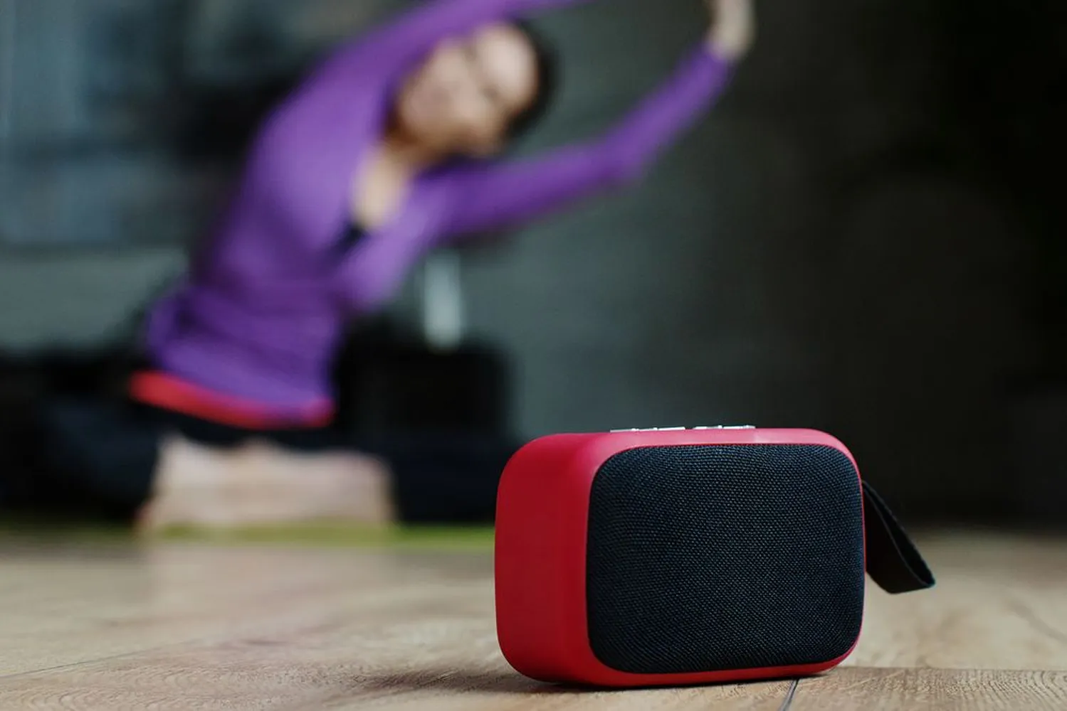 Беспроводная колонка Borsetta, светло-серая заказать онлайн с вашим дизайном на заказ в Москве и области