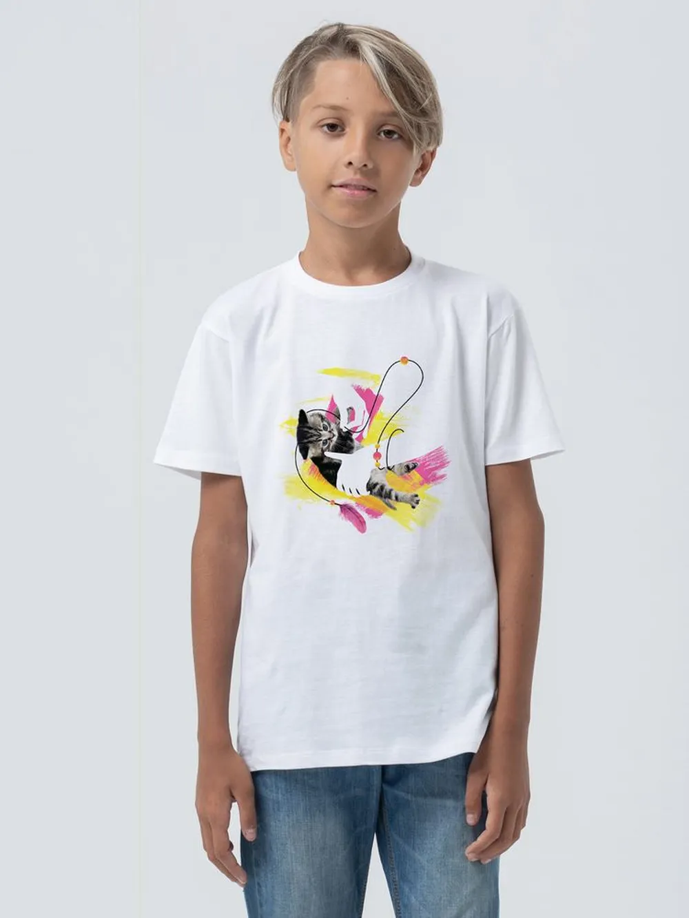 Футболка детская «Обними кота», белая, на рост 106-116 см (6 лет) заказать онлайн с вашим дизайном на заказ в Москве и области