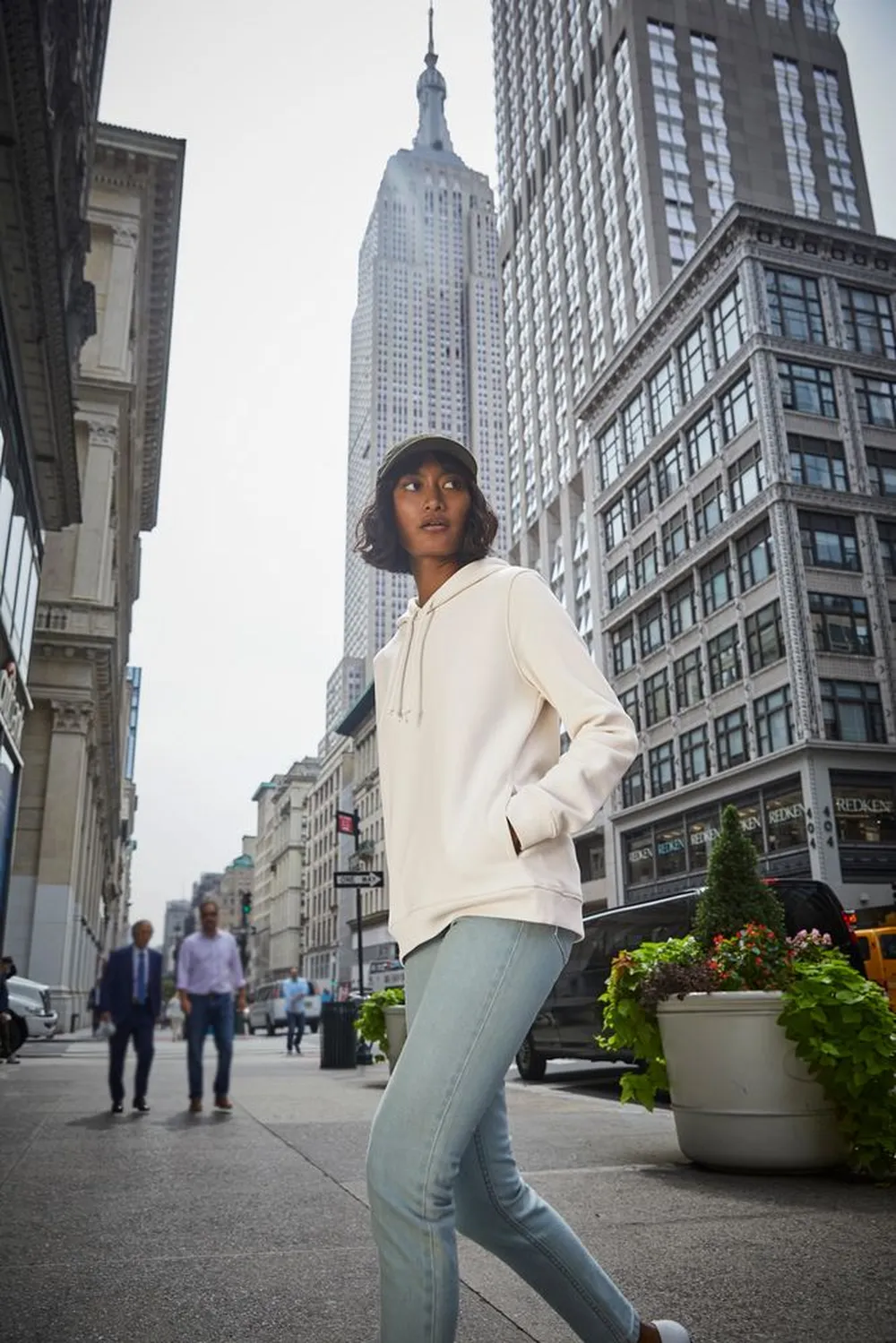 Толстовка с капюшоном женская BNC Inspire (Organic), желтая, размер XL заказать онлайн с вашим дизайном на заказ в Москве и области