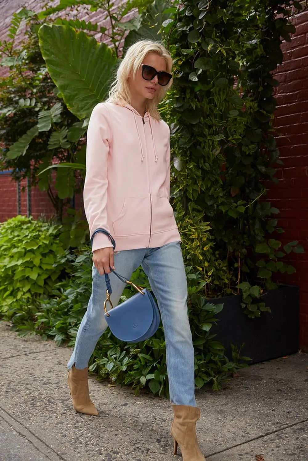 Толстовка на молнии с капюшоном женская BNC Inspire (Organic), темно-синяя, размер S заказать онлайн с вашим дизайном на заказ в Москве и области