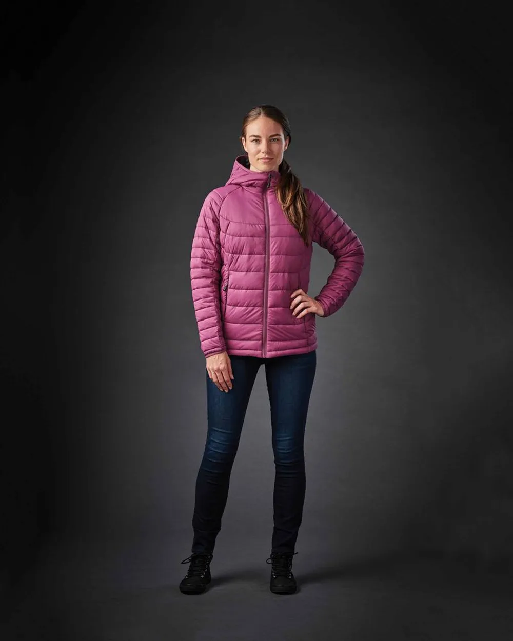 Куртка компактная женская Stavanger черная с серым, размер XS заказать онлайн с вашим дизайном на заказ в Москве и области