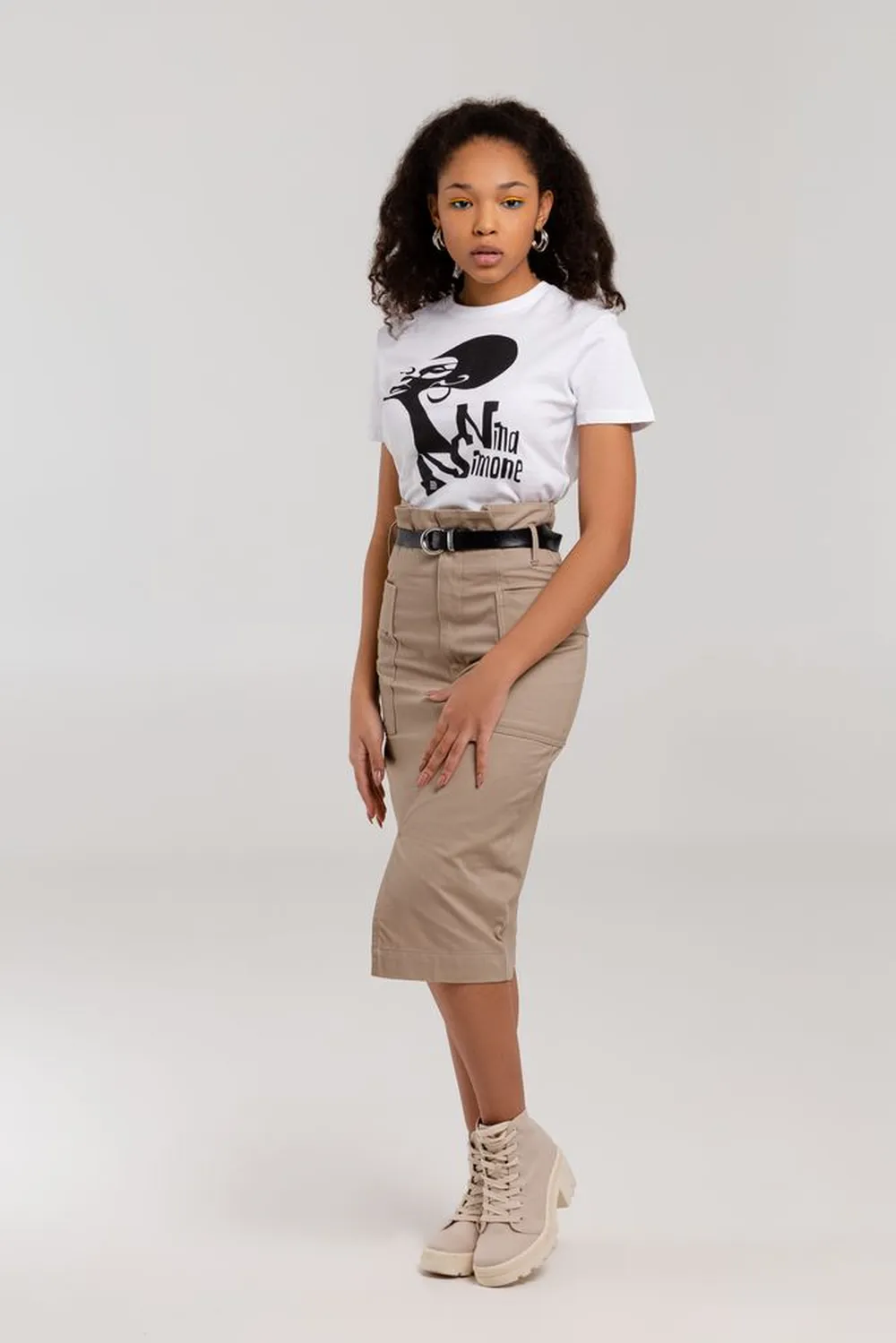 Футболка женская «Меламед. Nina Simone», белая, размер L заказать онлайн с вашим дизайном на заказ в Москве и области