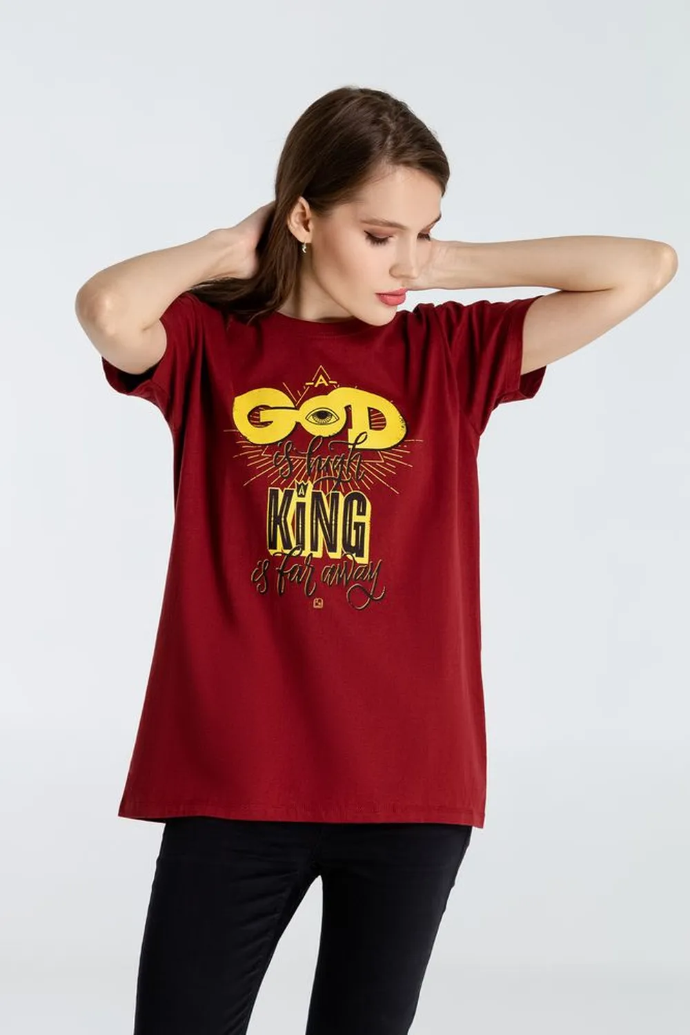 Футболка A God is High, гранатово-красная заказать онлайн с вашим дизайном на заказ в Москве и области