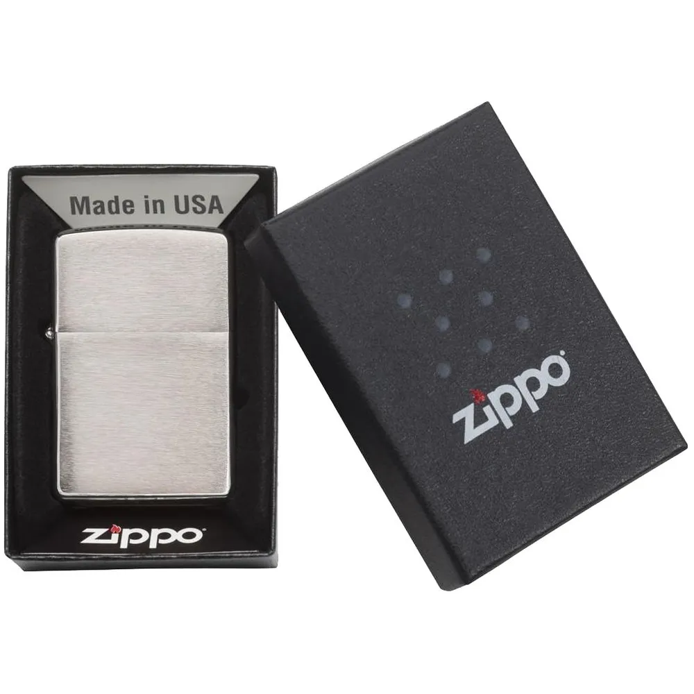 Зажигалка Zippo Classic Brushed, серебристая заказать онлайн с вашим дизайном на заказ в Москве и области