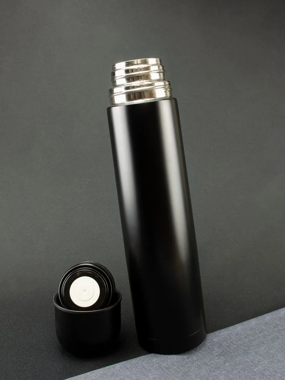 Термос Ammo 1000, черный заказать онлайн с вашим дизайном на заказ в Москве и области