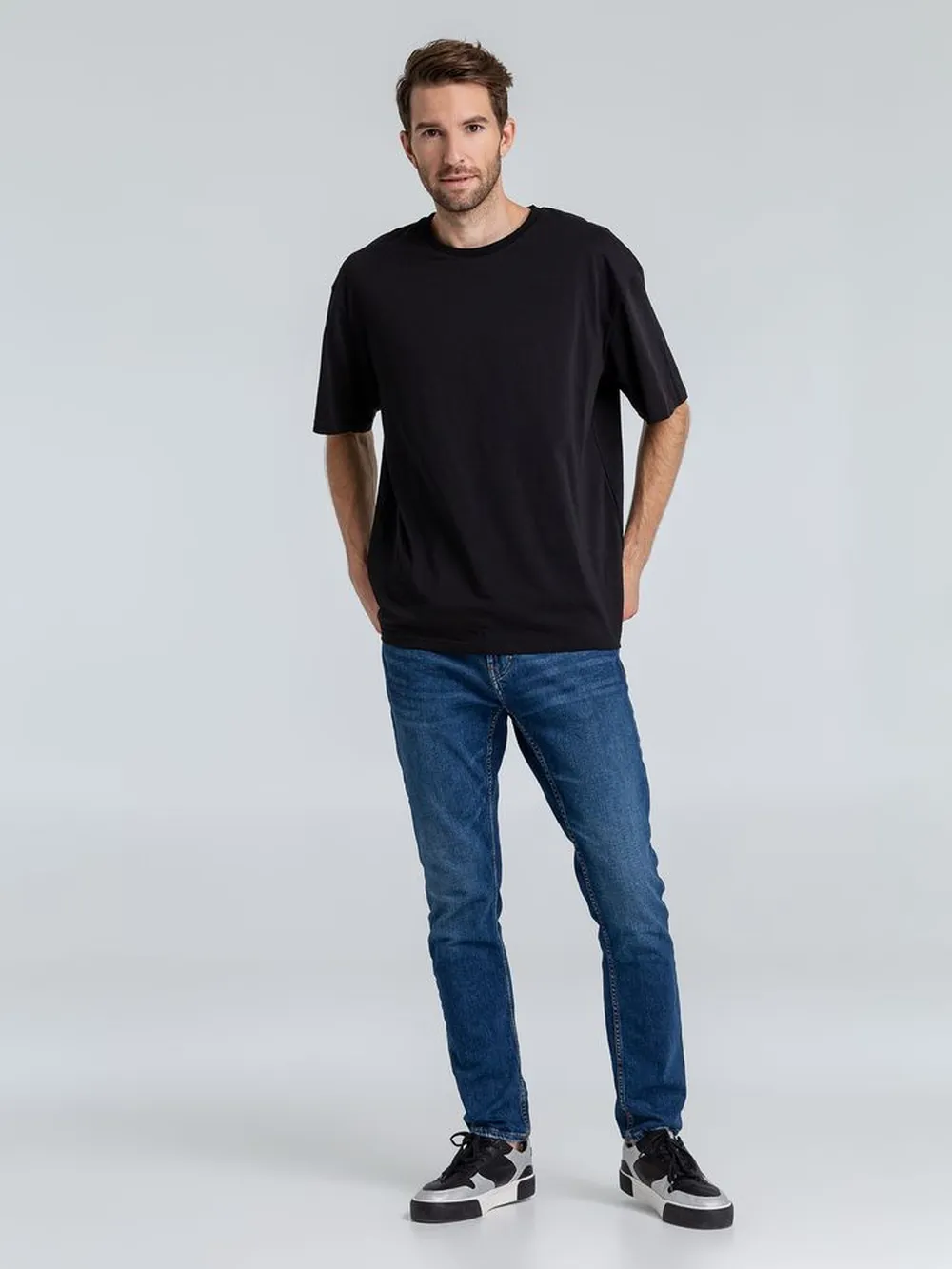 Футболка оверсайз «Внутренний Рим», черная, размер M/L заказать онлайн с вашим дизайном на заказ в Москве и области