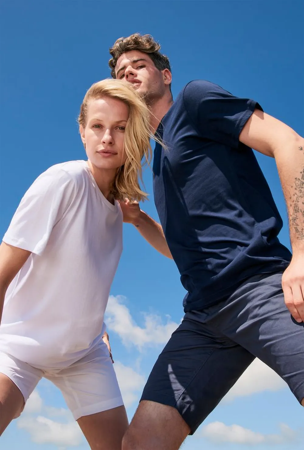 Футболка Odyssey, белая, размер XS заказать онлайн с вашим дизайном на заказ в Москве и области