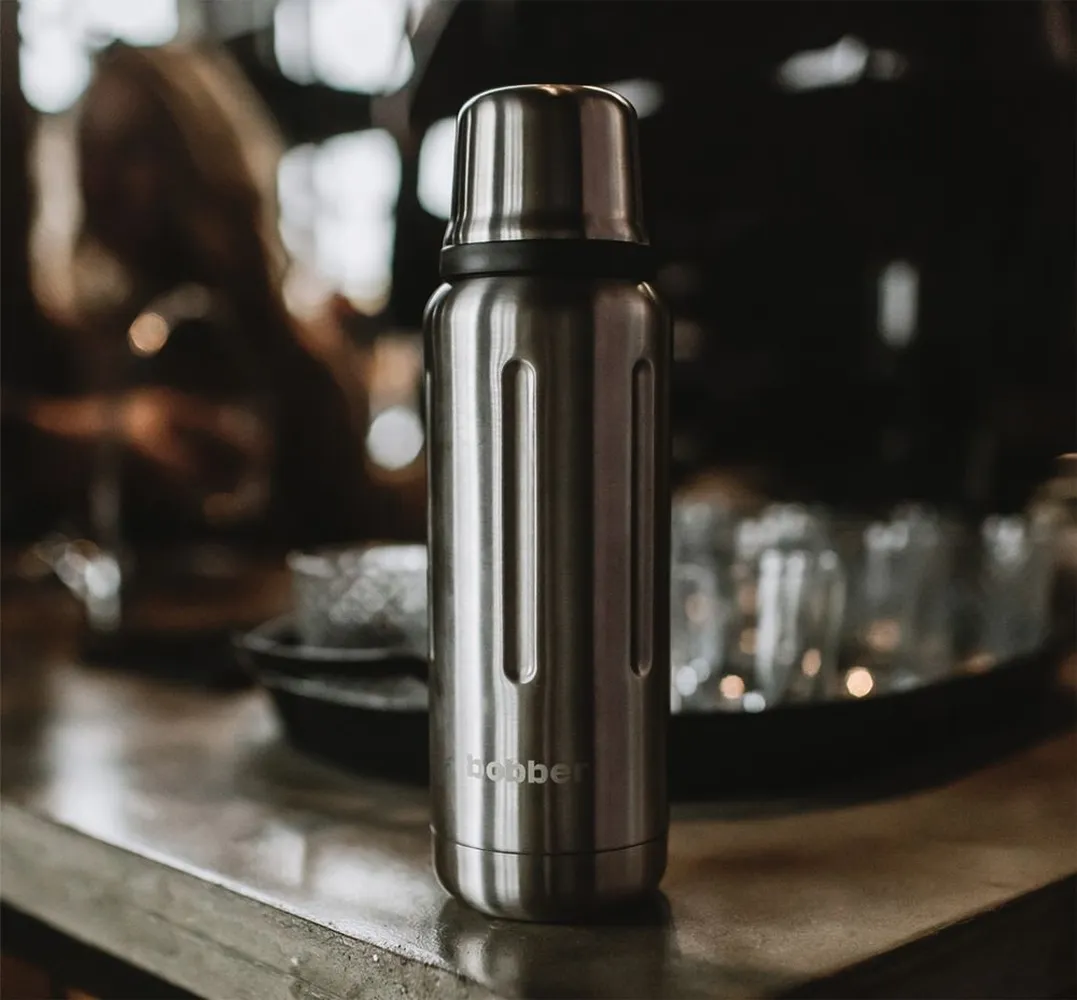 Термос Flask 470, вакуумный, стальной матовый заказать онлайн с вашим дизайном на заказ в Москве и области