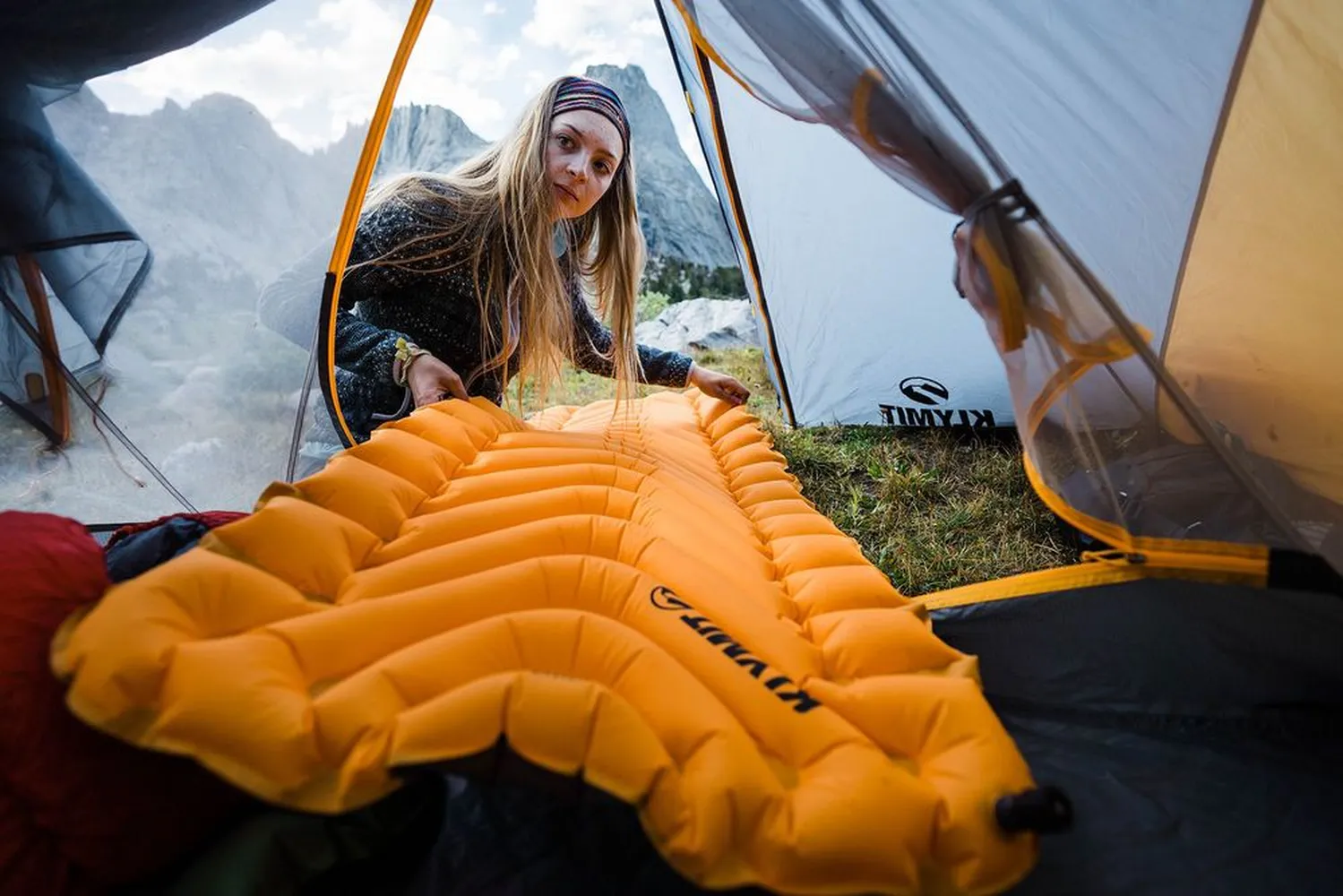 Надувной коврик Insulated Static V Lite, оранжевый заказать онлайн с вашим дизайном на заказ в Москве и области