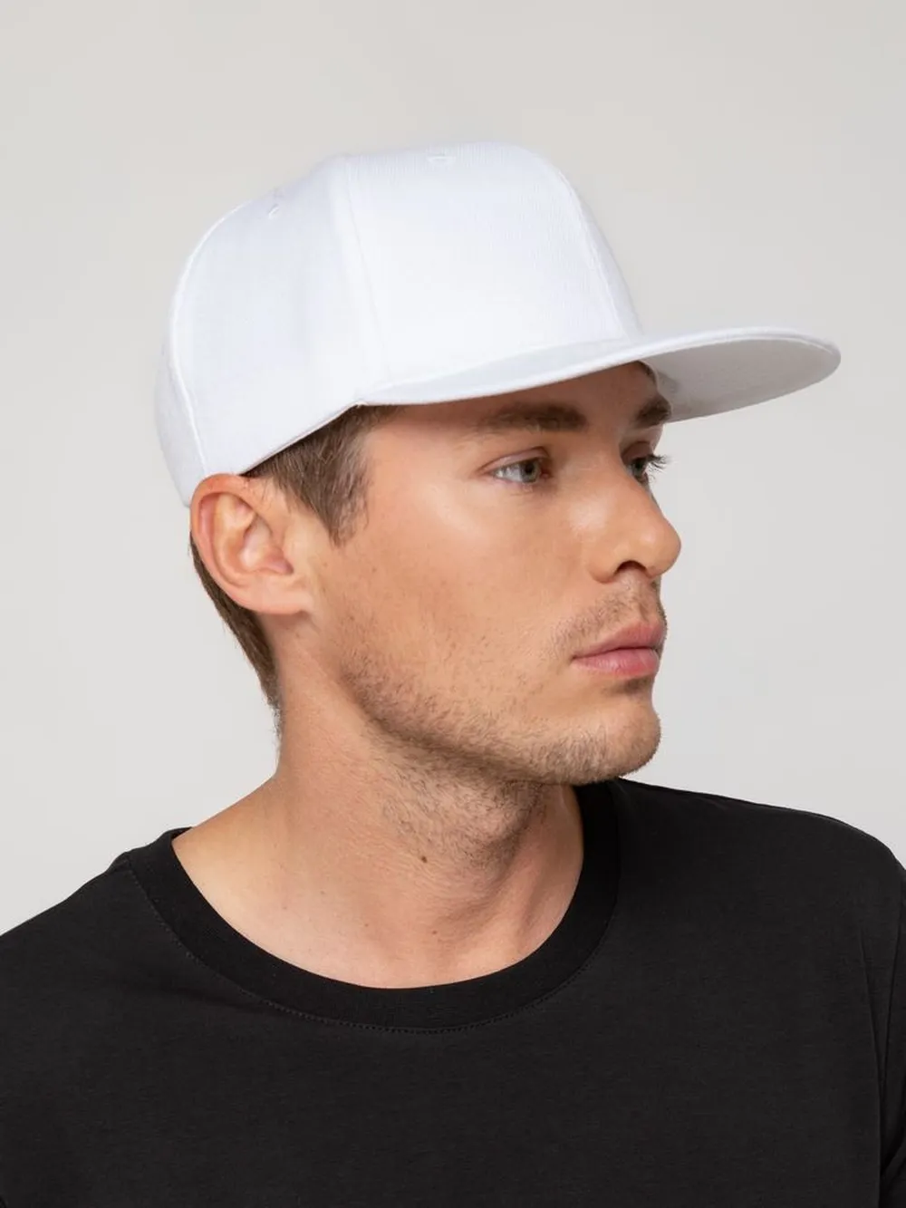 Бейсболка Snapback с прямым козырьком, белая заказать онлайн с вашим дизайном на заказ в Москве и области