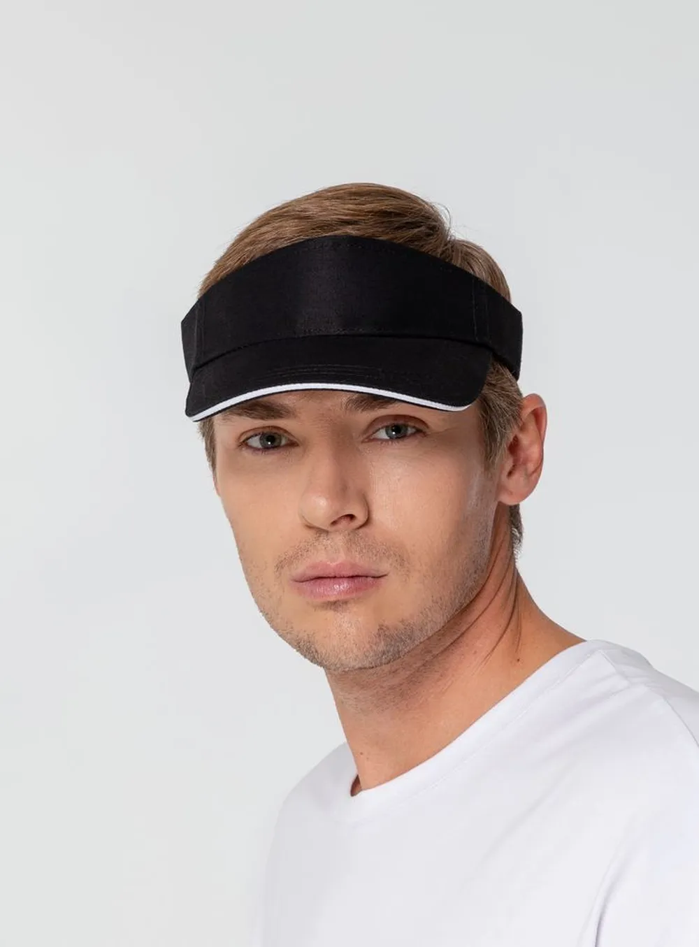 Козырек Active, черный с белым кантом заказать онлайн с вашим дизайном на заказ в Москве и области