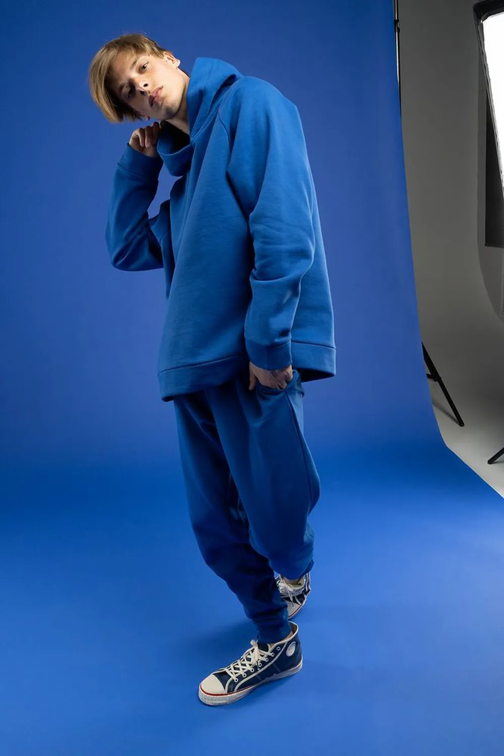 Худи унисекс H1, синее заказать онлайн с вашим дизайном на заказ в Москве и области