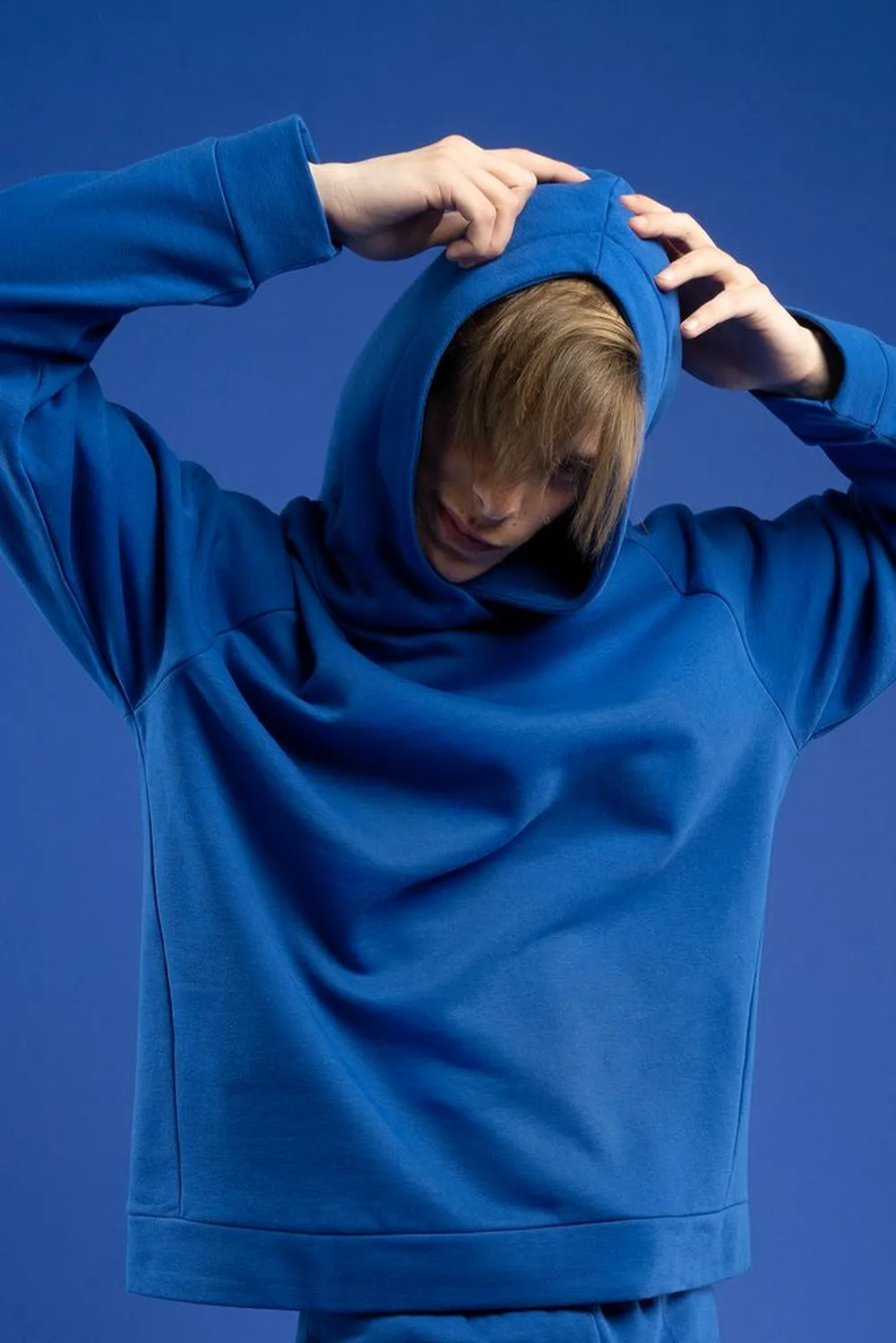 Худи унисекс H1, синее заказать онлайн с вашим дизайном на заказ в Москве и области