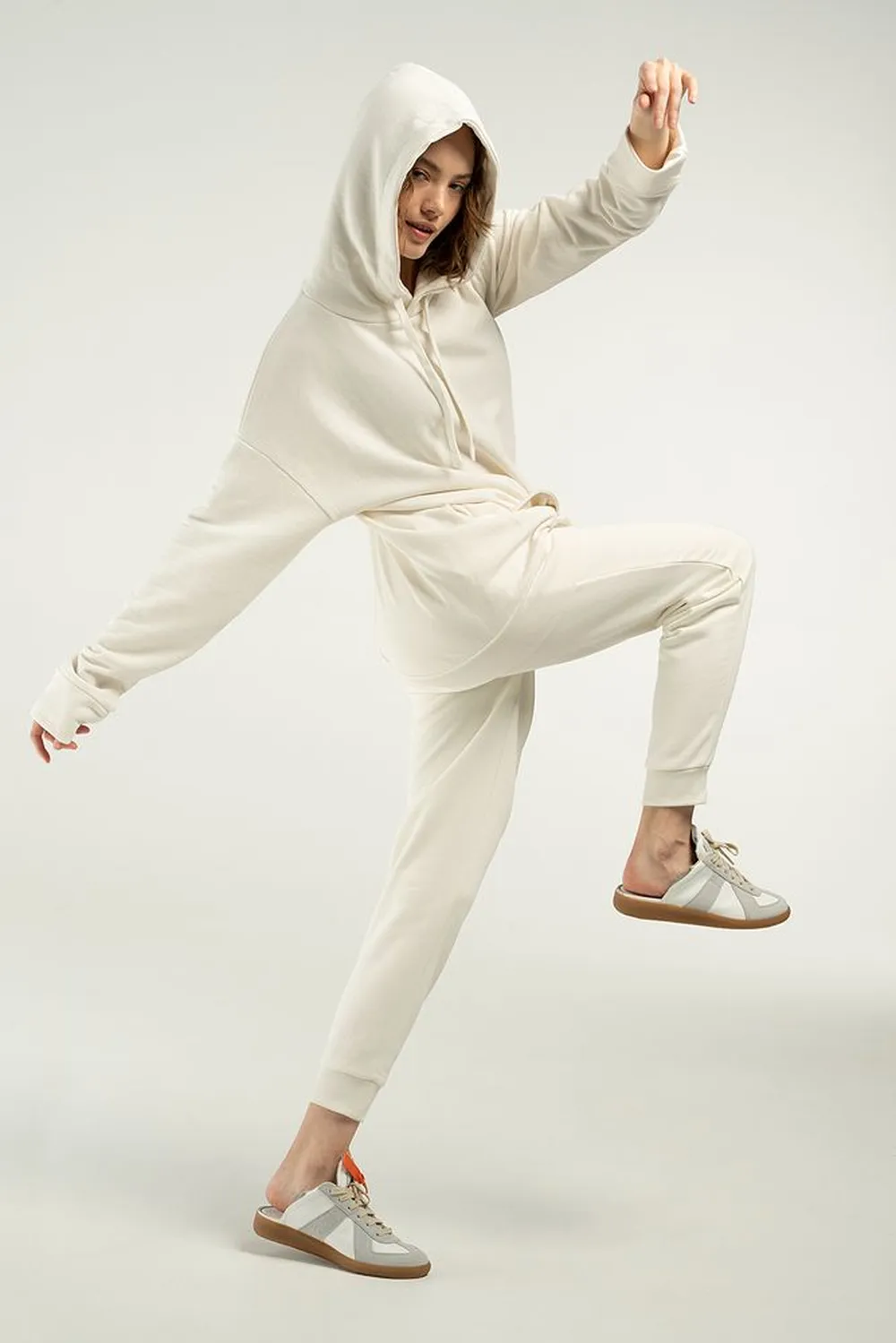 Худи унисекс H2, молочно-белое заказать онлайн с вашим дизайном на заказ в Москве и области