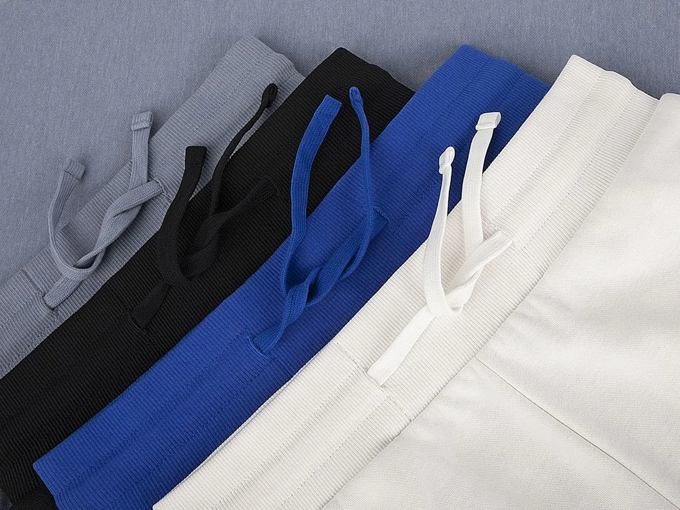 Джоггеры J2, молочно-белые заказать онлайн с вашим дизайном на заказ в Москве и области