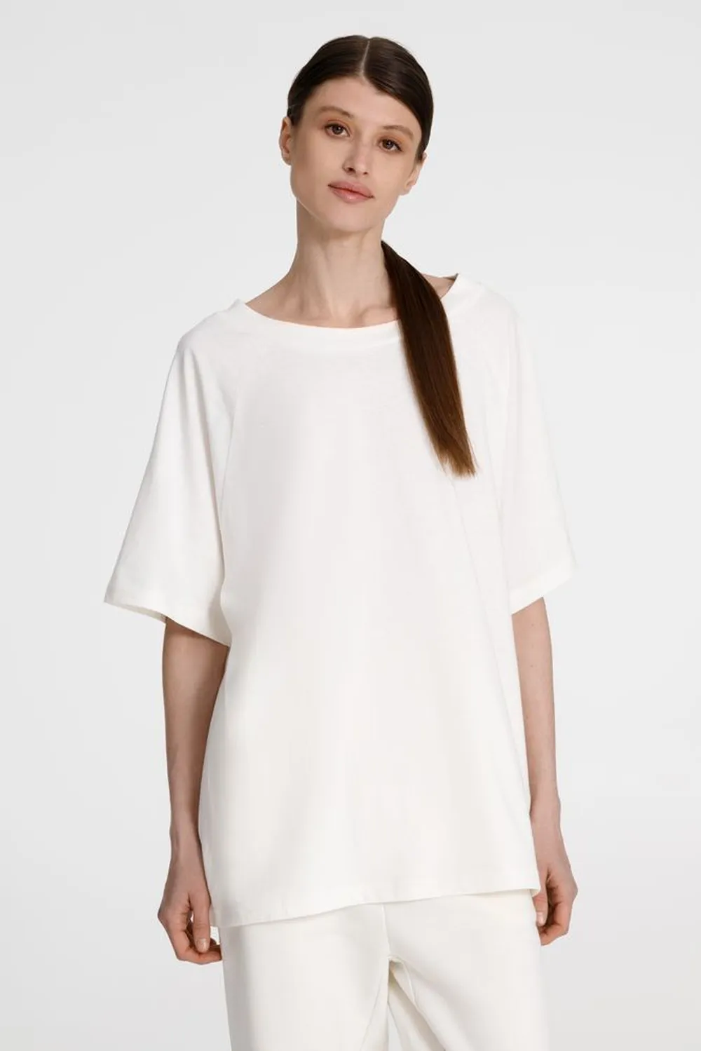 Футболка унисекс T2, молочно-белая, размер XL/XXL заказать онлайн с вашим дизайном на заказ в Москве и области