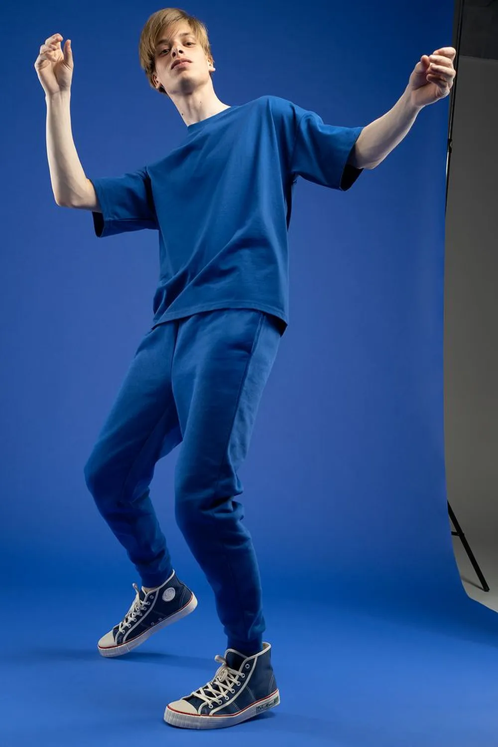 Футболка унисекс T3, синяя, размер XS/S заказать онлайн с вашим дизайном на заказ в Москве и области