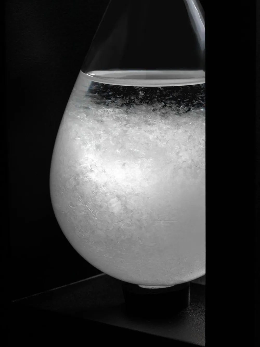 Штормгласс Elusive Mist, черный заказать онлайн с вашим дизайном на заказ в Москве и области