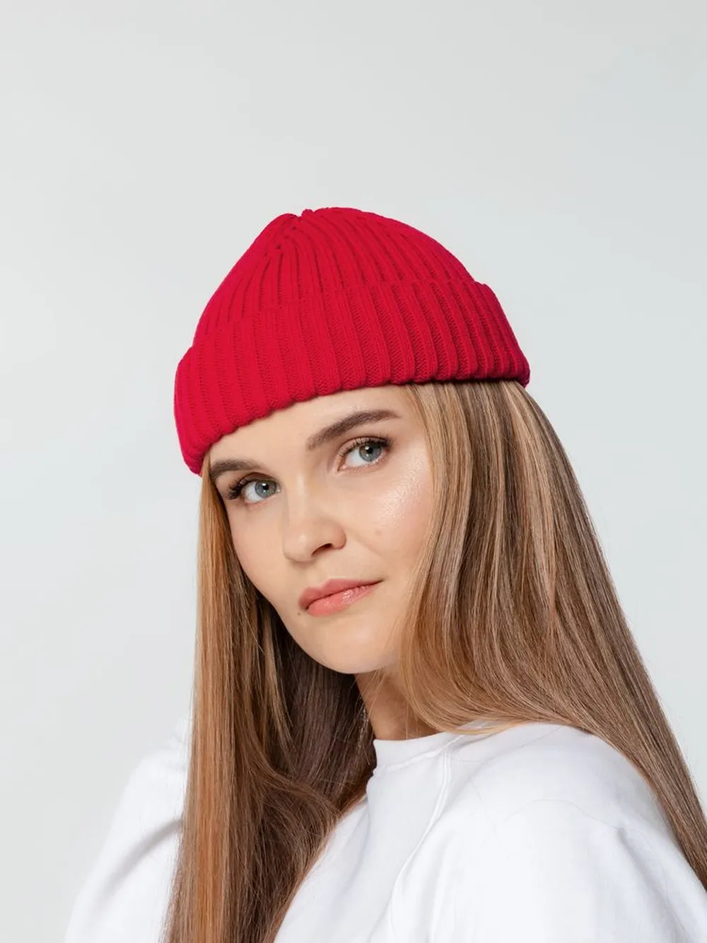Шапка Hipsta, красная (алая) заказать онлайн с вашим дизайном на заказ в Москве и области