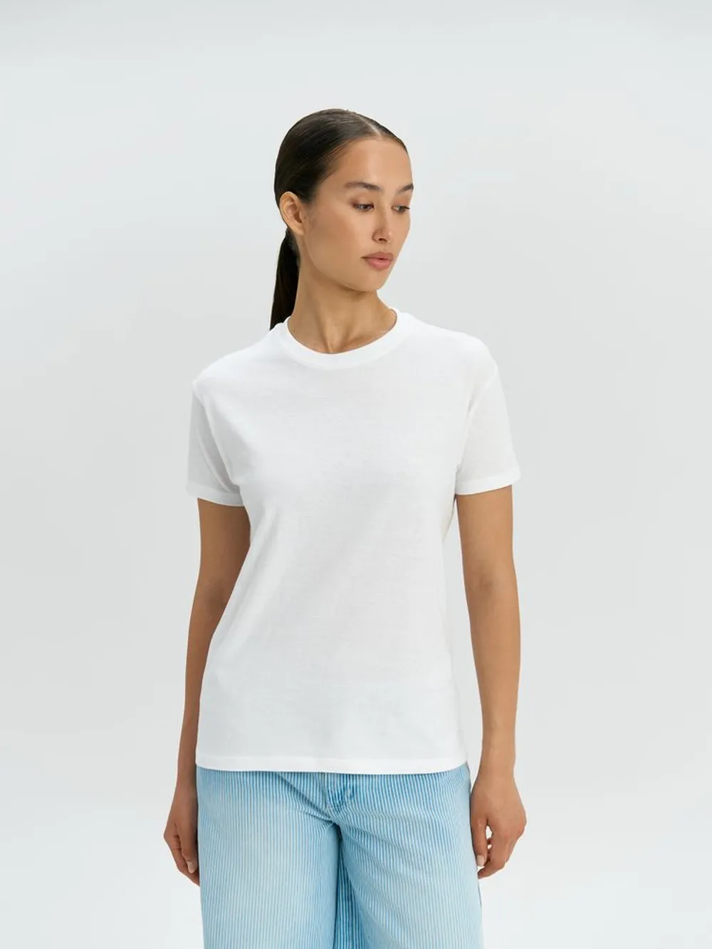 Футболка Regent 150 белая, размер S заказать онлайн с вашим дизайном на заказ в Москве и области