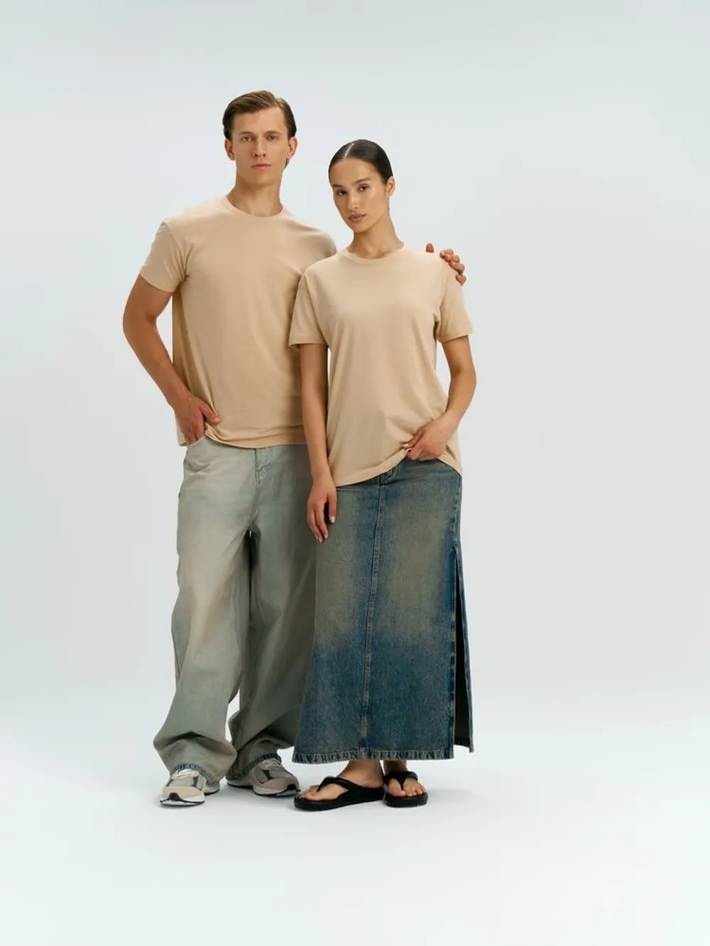 Футболка Regent 150 бежевая (песок), размер XS заказать онлайн с вашим дизайном на заказ в Москве и области