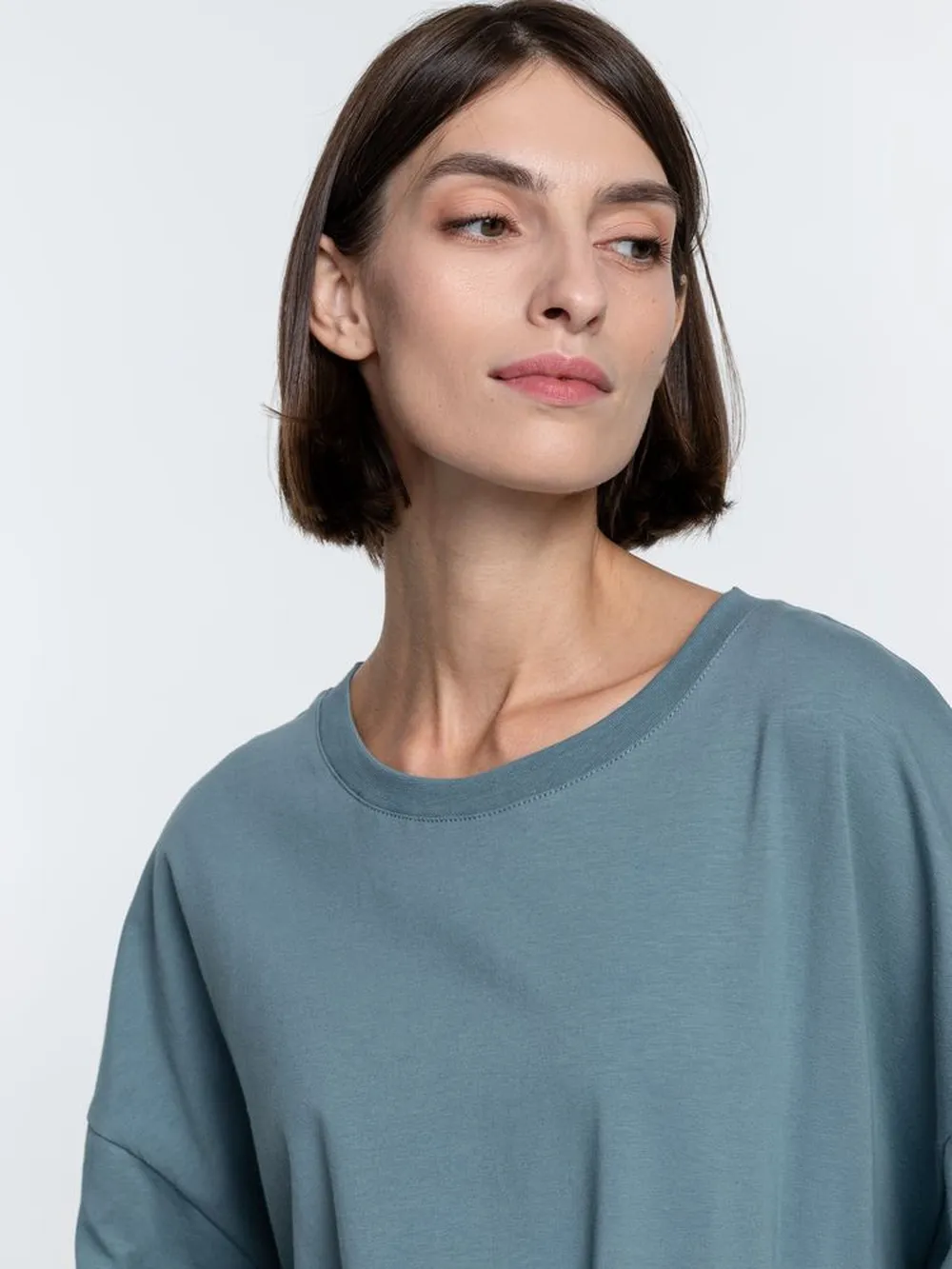 Футболка унисекс оверсайз Crosstown, серо-зеленая, размер M заказать онлайн с вашим дизайном на заказ в Москве и области