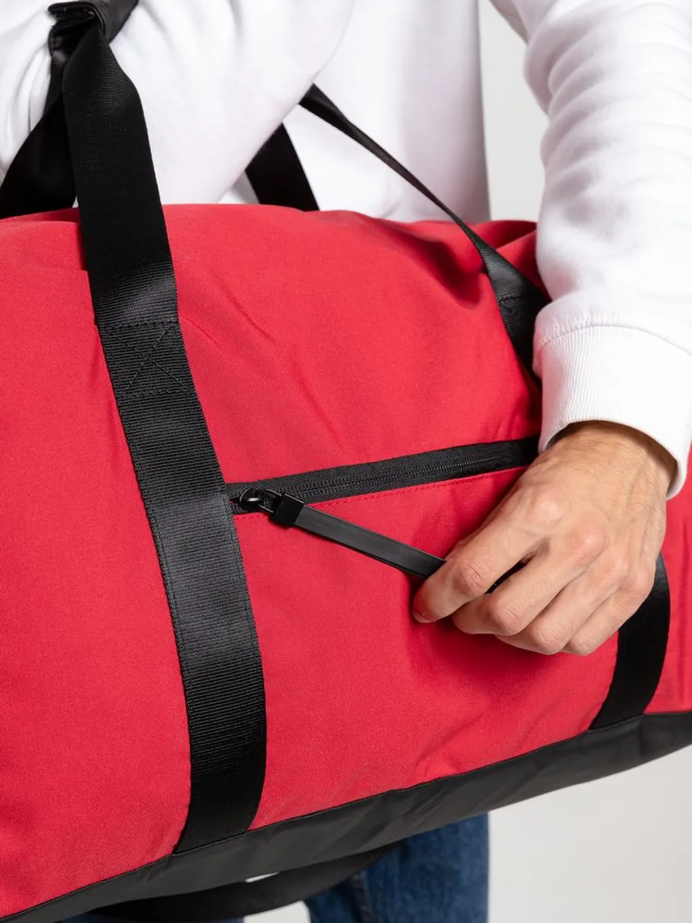 Сумка дорожная urbanPulse, красная заказать онлайн с вашим дизайном на заказ в Москве и области
