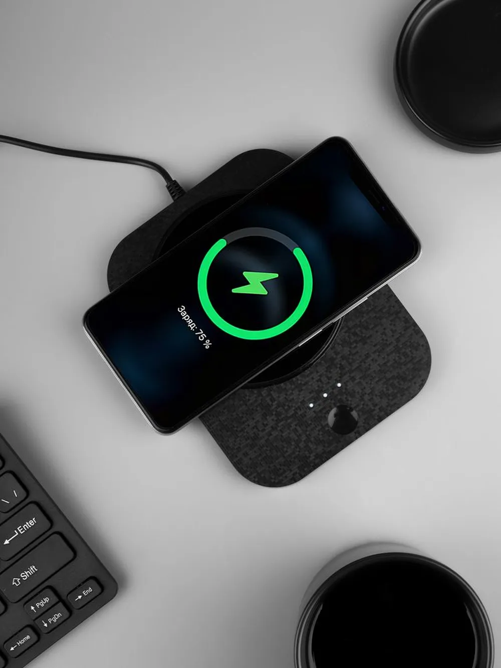 Кружка с подогревом и беспроводной зарядкой Dual Base Plus, черная заказать онлайн с вашим дизайном на заказ в Москве и области