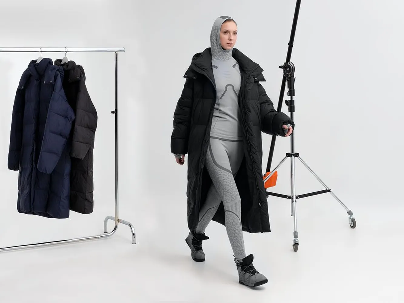 Пуховик унисекс Kapsula, серый заказать онлайн с вашим дизайном на заказ в Москве и области