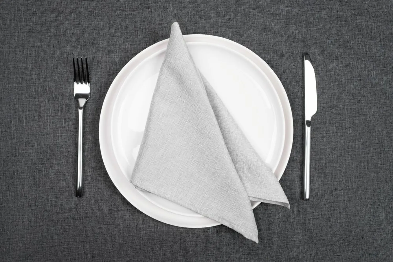 Дорожка сервировочная Settle In, темно-серая заказать онлайн с вашим дизайном на заказ в Москве и области