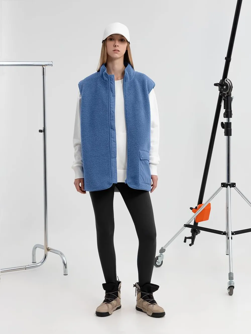 Жилет унисекс Oblako, голубой заказать онлайн с вашим дизайном на заказ в Москве и области