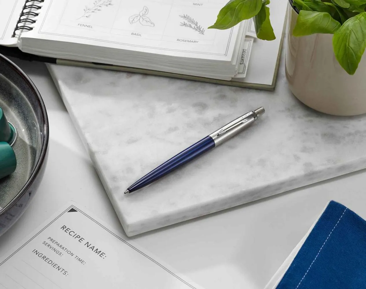 Ручка шариковая Parker Jotter Royal Blue CT заказать онлайн с вашим дизайном на заказ в Москве и области