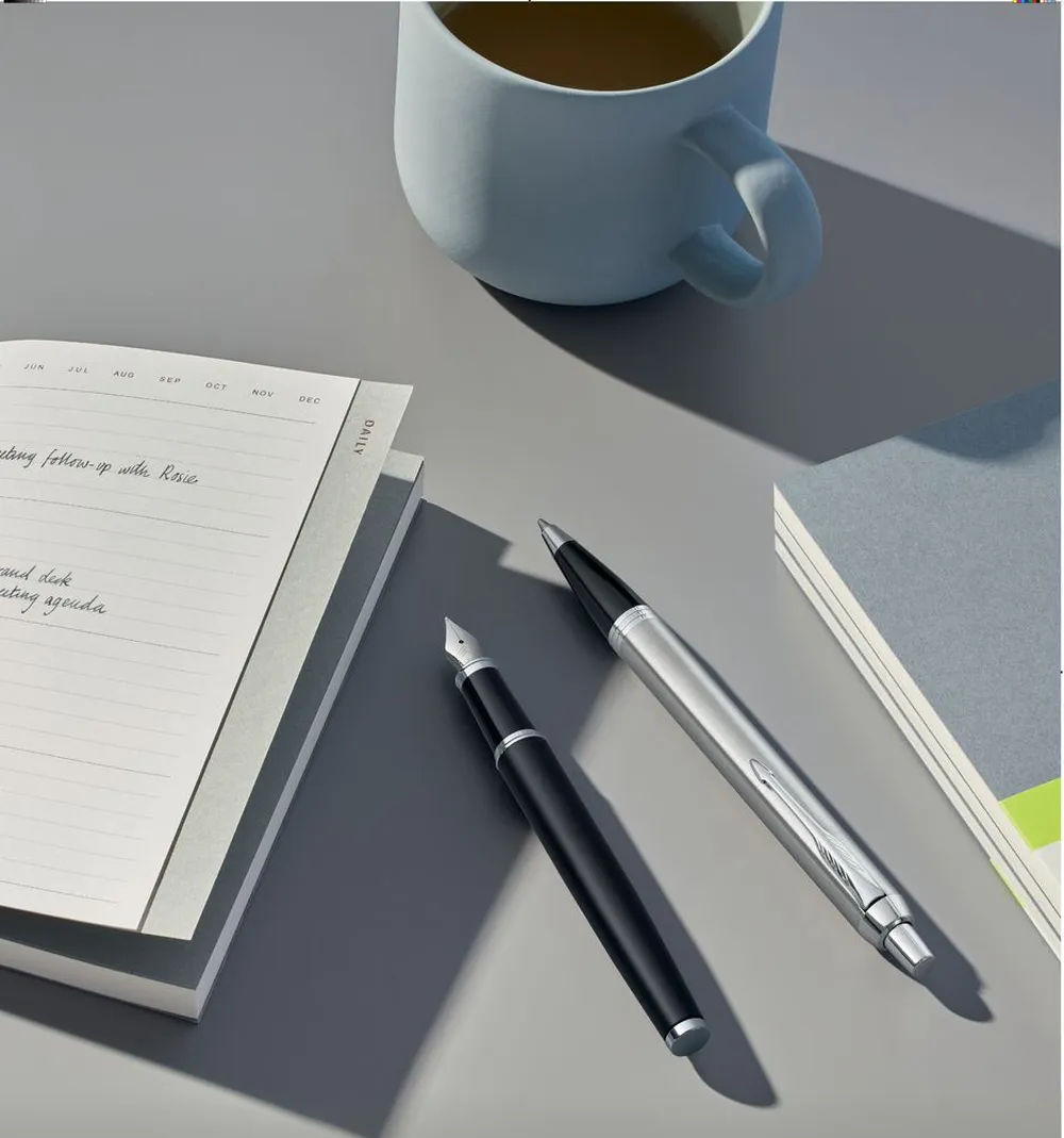Ручка шариковая Parker IM Essential Stainless Steel CT, серебристая с черным заказать онлайн с вашим дизайном на заказ в Москве и области