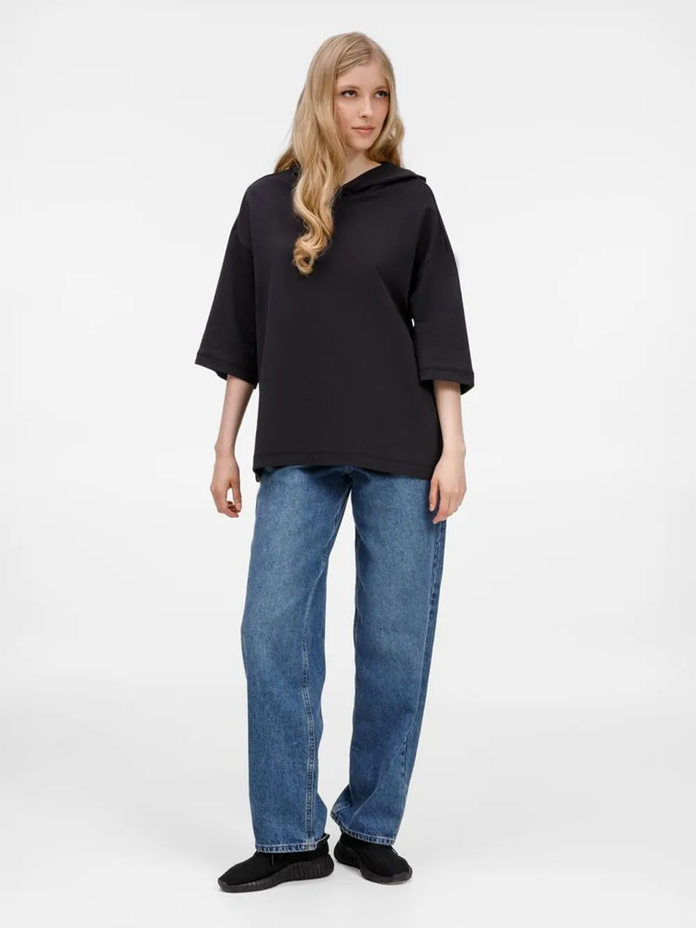 Футболка оверсайз унисекс с капюшоном Neofit, черная заказать онлайн с вашим дизайном на заказ в Москве и области