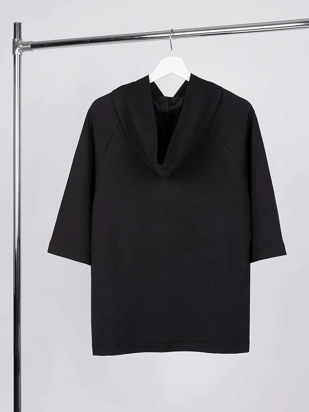 Футболка оверсайз унисекс с капюшоном Neofit, черная заказать онлайн с вашим дизайном на заказ в Москве и области