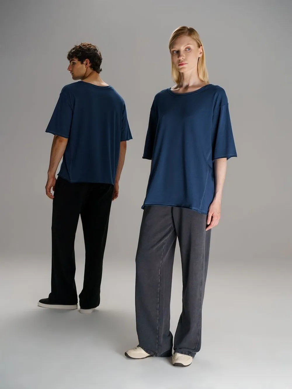 Футболка оверсайз унисекс Vozduh, темно-синяя, размер M/L заказать онлайн с вашим дизайном на заказ в Москве и области