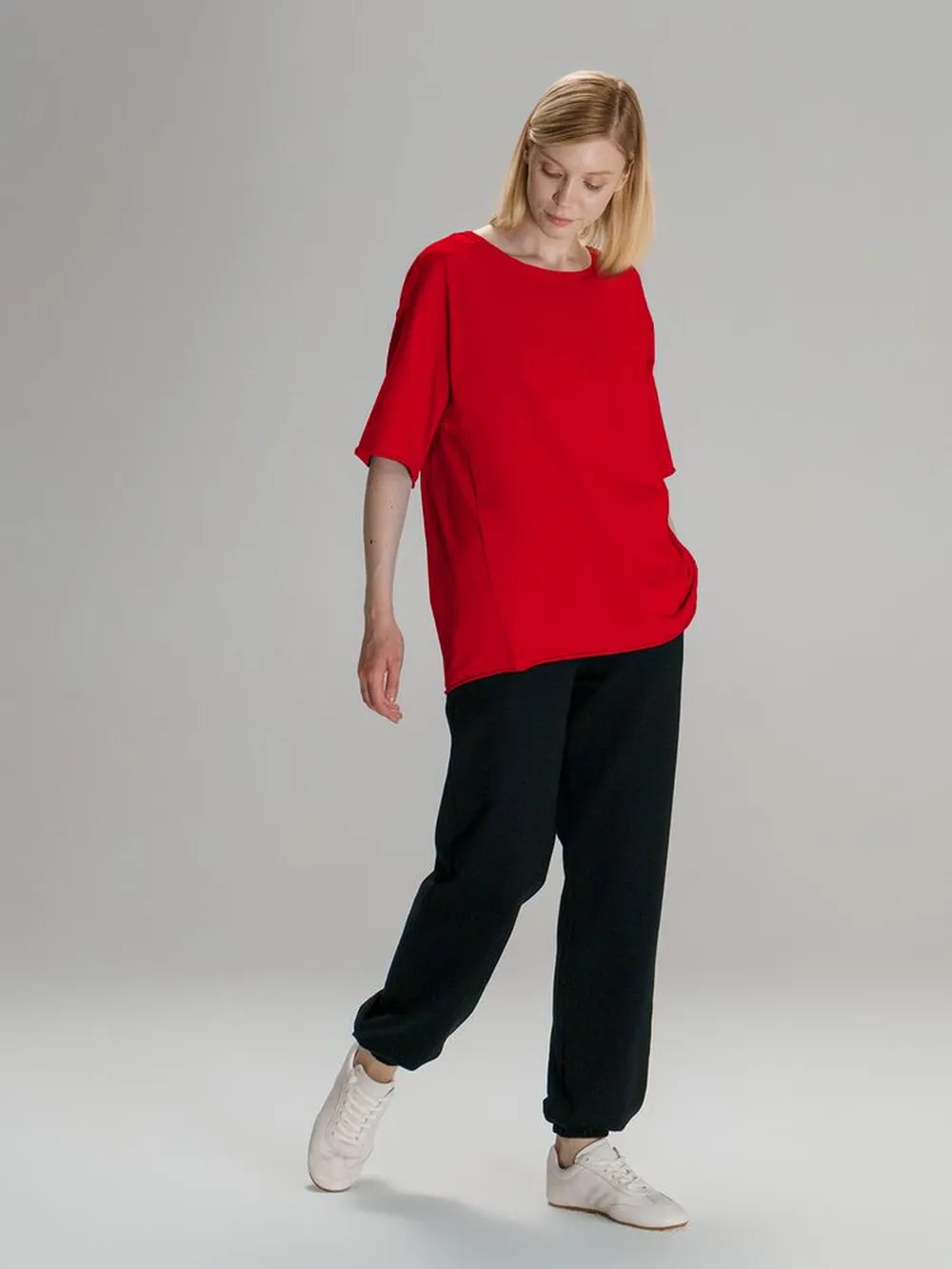 Футболка оверсайз унисекс Vozduh, красная, размер M/L заказать онлайн с вашим дизайном на заказ в Москве и области