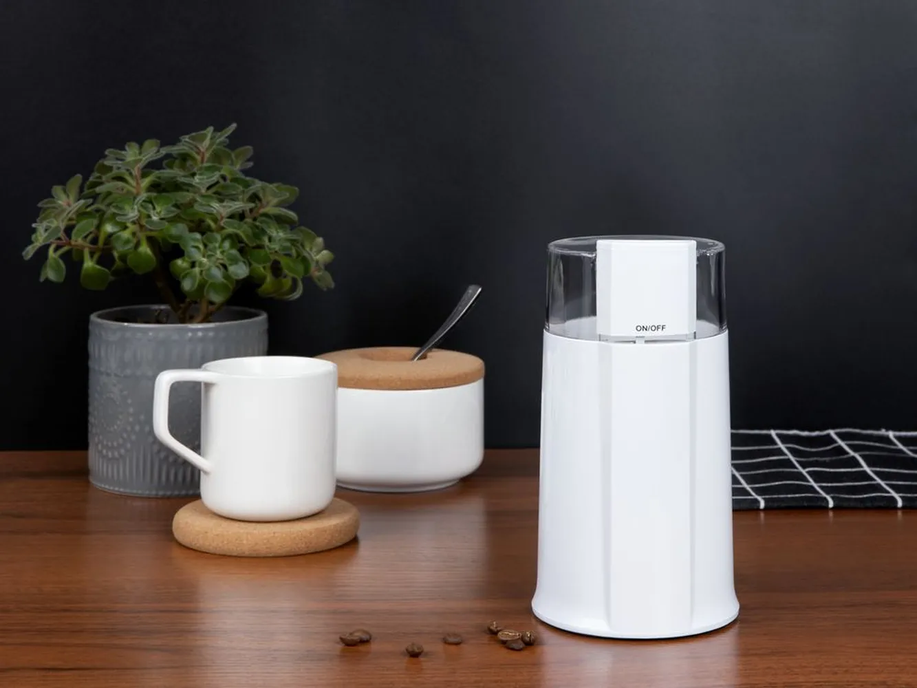 Электрическая кофемолка Capriccio, белая заказать онлайн с вашим дизайном на заказ в Москве и области