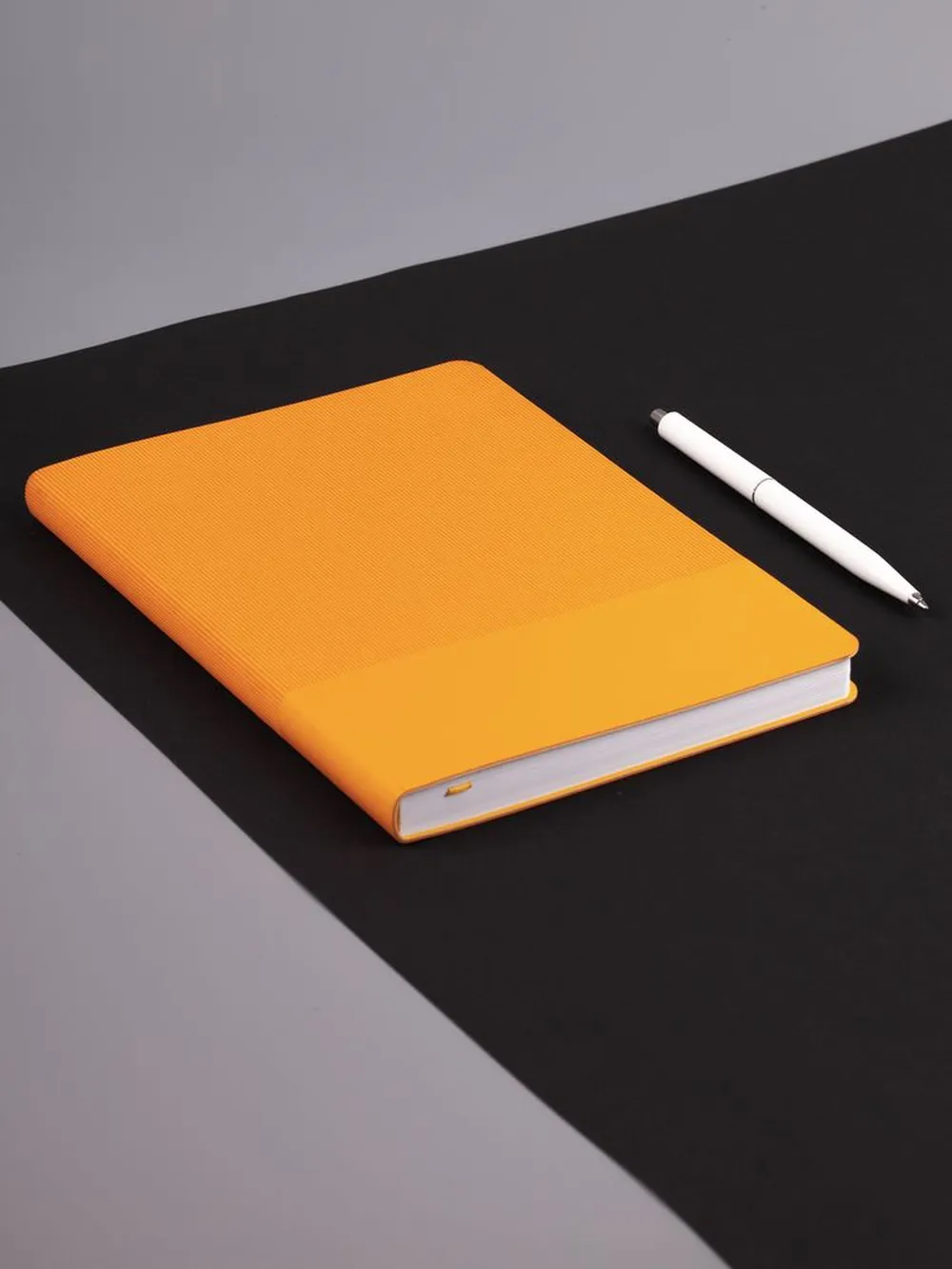 Ежедневник Vale, недатированный, желтый заказать онлайн с вашим дизайном на заказ в Москве и области