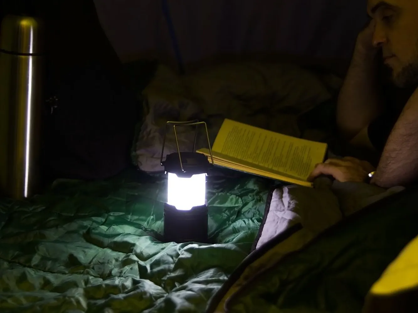 Кемпинговый фонарь с имитацией пламени Lindau Flame, черный заказать онлайн с вашим дизайном на заказ в Москве и области