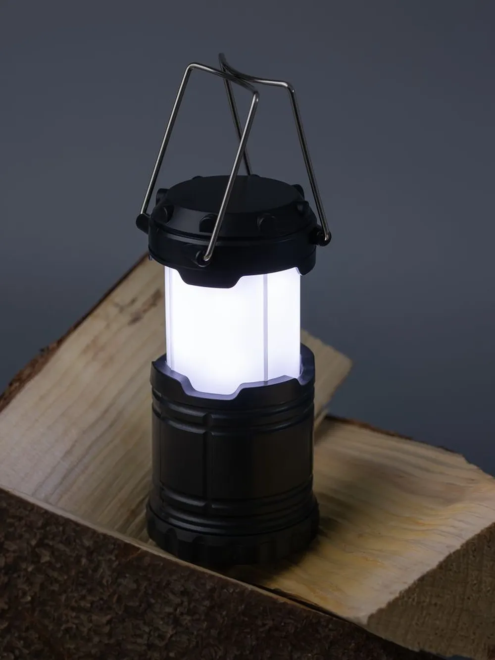 Кемпинговый фонарь с имитацией пламени Lindau Flame, черный заказать онлайн с вашим дизайном на заказ в Москве и области