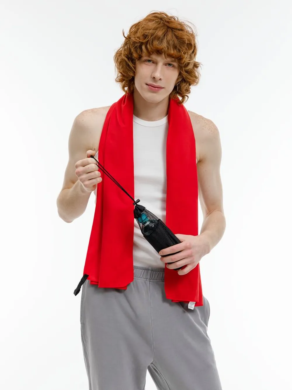 Полотенце спортивное Snaab, красное заказать онлайн с вашим дизайном на заказ в Москве и области