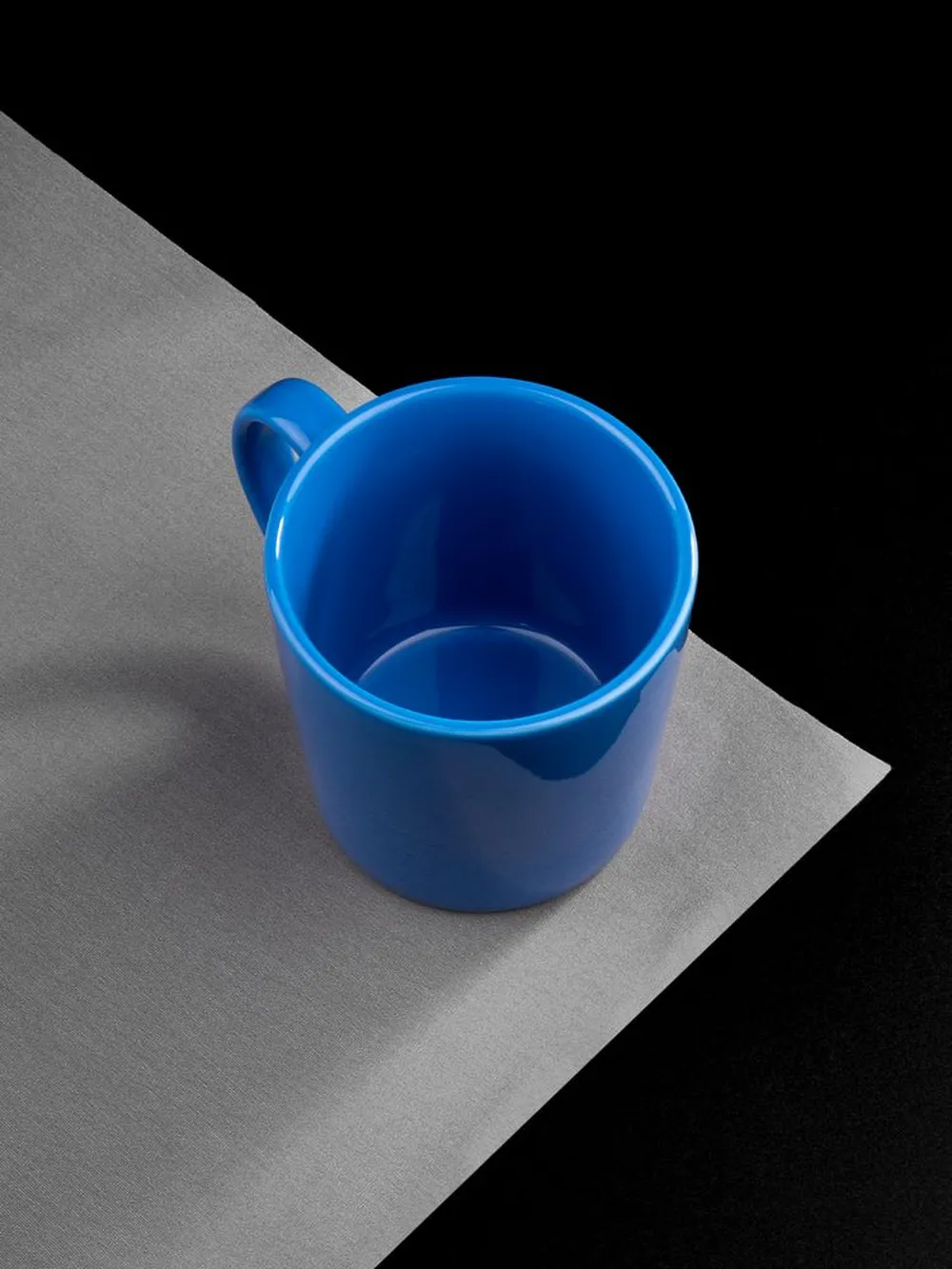 Кружка Valotti Medio, ярко-синяя заказать онлайн с вашим дизайном на заказ в Москве и области