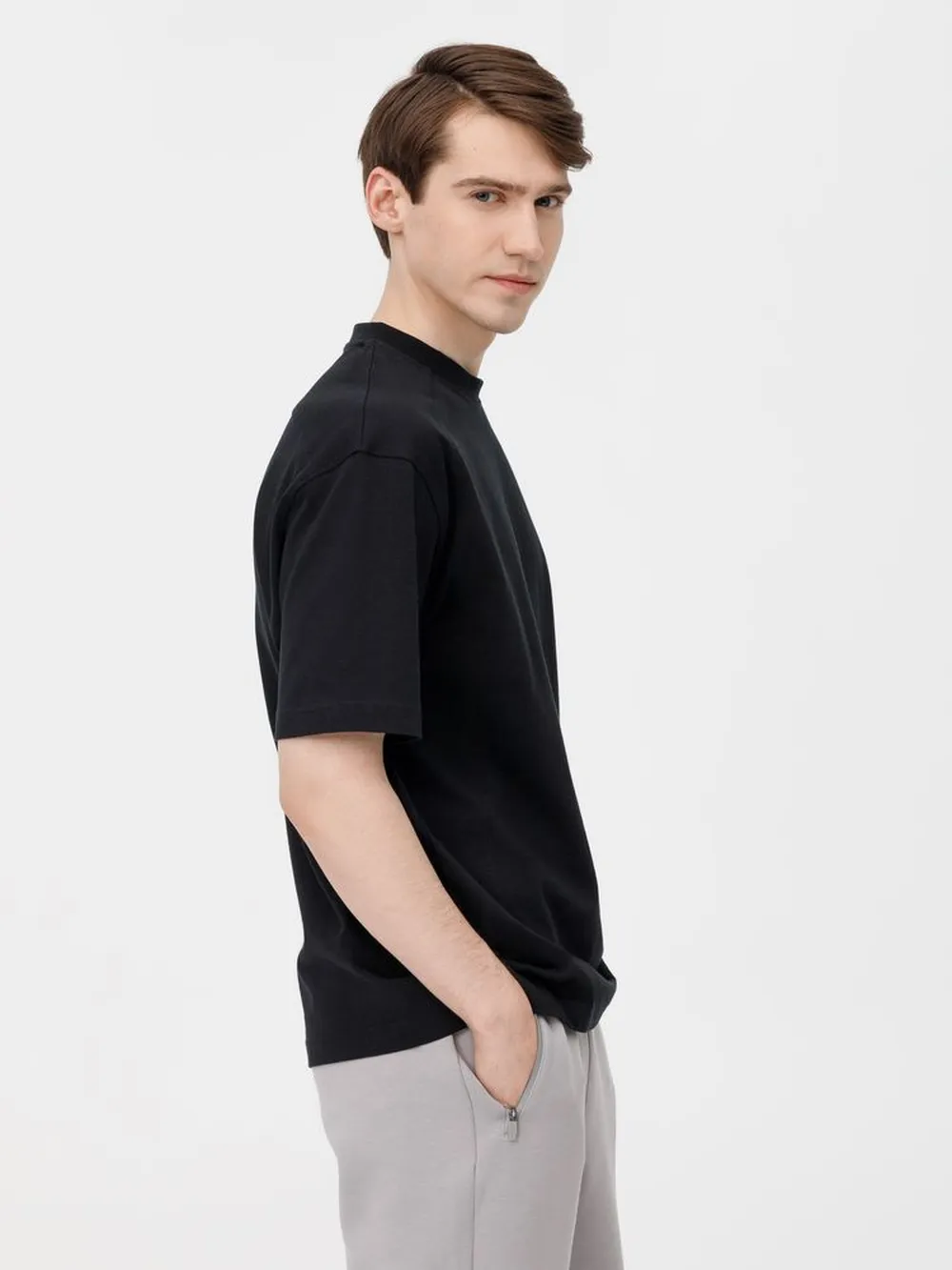 Футболка оверсайз унисекс Sideline, черная, размер XS/S заказать онлайн с вашим дизайном на заказ в Москве и области