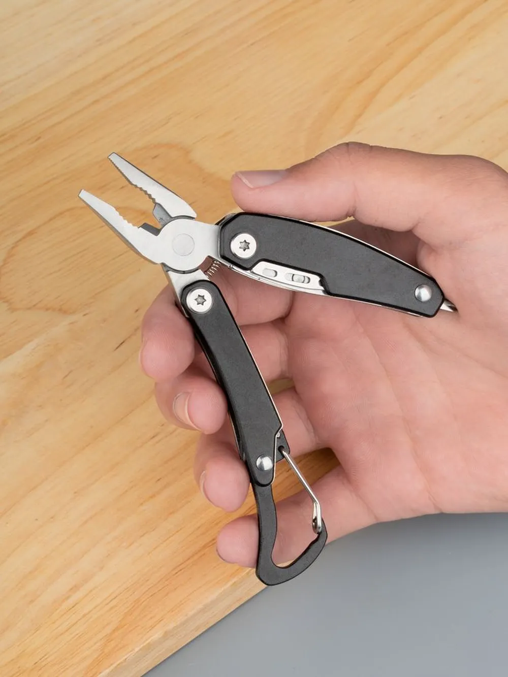 Мультитул Fixer, черный заказать онлайн с вашим дизайном на заказ в Москве и области